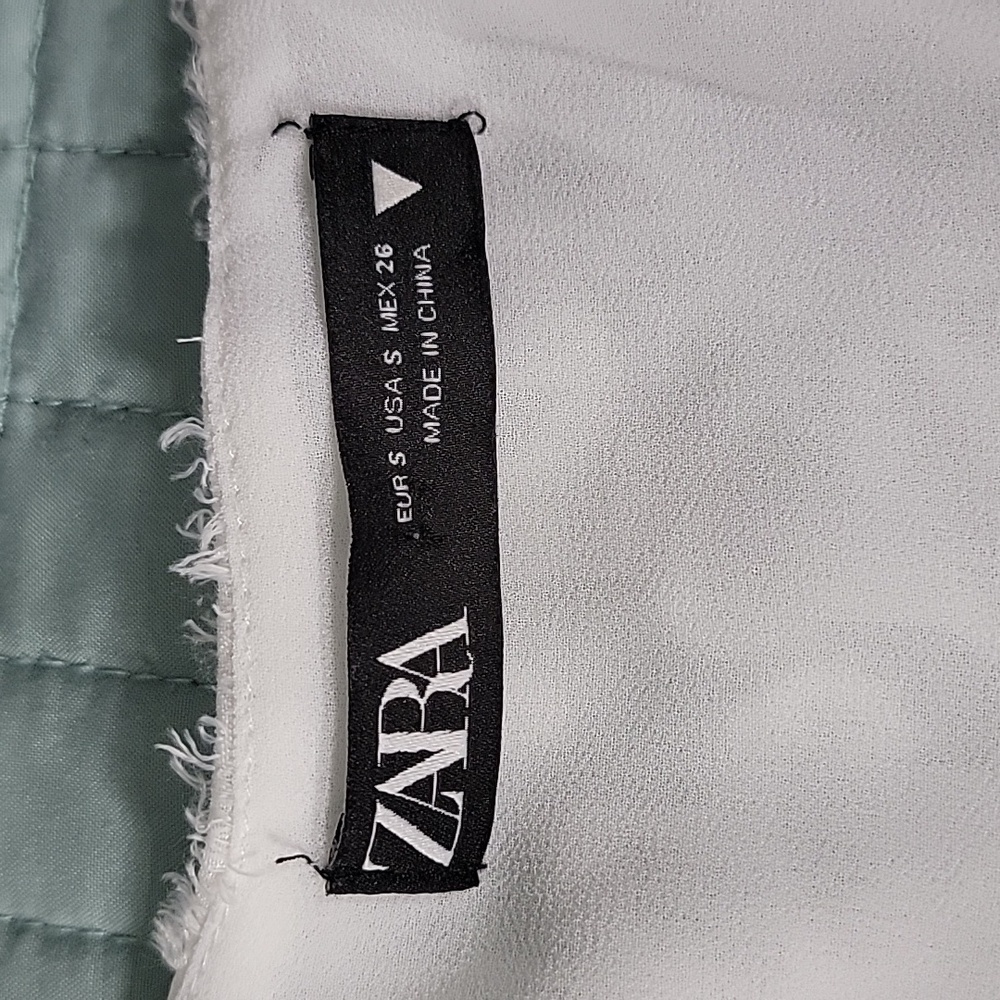 ZARA Womens White Shaggy V-Neck Peplum Top/Blouse Size Small - Picture 4 of 16